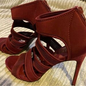 Guess Women's Strappy maroon Stiletto Heels, Size not listed, would fit size 9